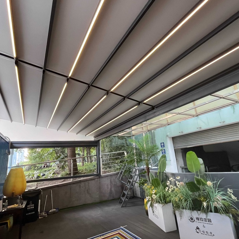 Aluminum Pergola Outdoor Louvered Patio Pergola Waterproof Adjustable Roof LED Light 3X3m 3X4m 4X6m China Factory