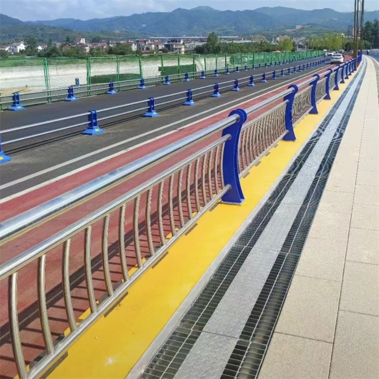 Aluminum Decking Railing Glass Balustrade U Channel Glass Railings for Balcony